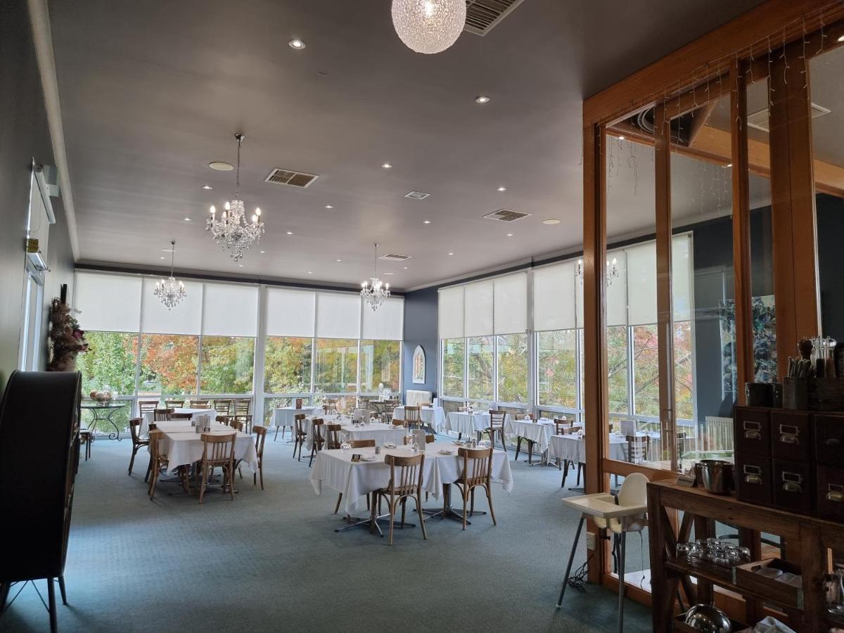 Tumbarumba Motel & Elms Restaurant Exteriör bild