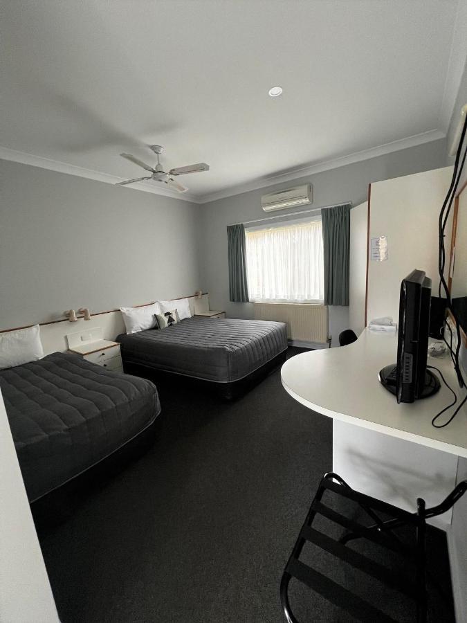Tumbarumba Motel & Elms Restaurant Exteriör bild