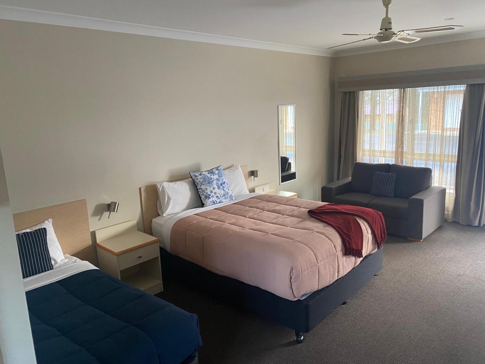 Tumbarumba Motel & Elms Restaurant Exteriör bild